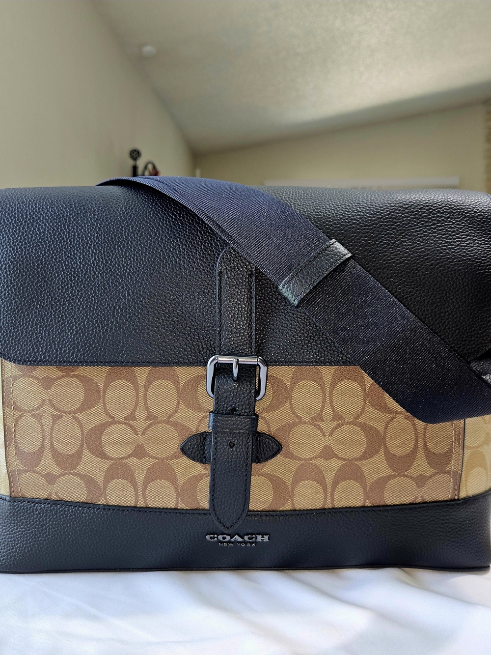 NWT Coach Hudson Messenger Bag In Pebble Leather And Signature Canvas